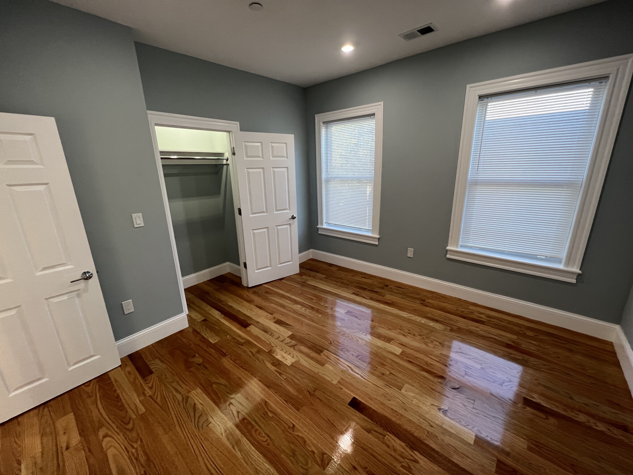 29 Alpine St, Powder House Square