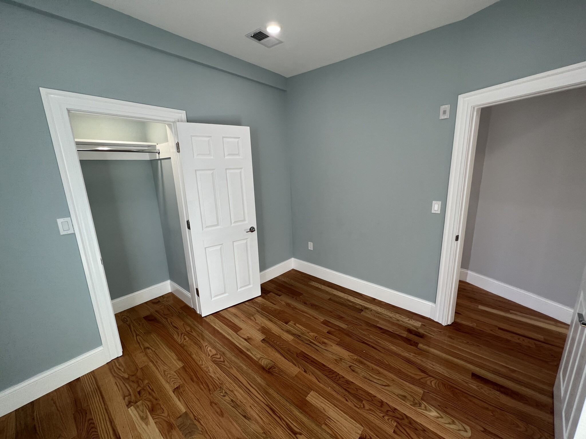 29 Alpine St, Powder House Square