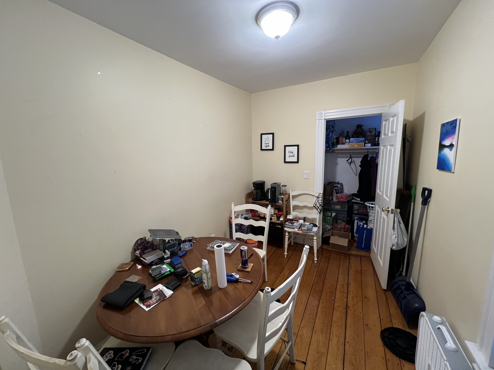 Photos of apartment on White Street Pl.,Cambridge MA 02140