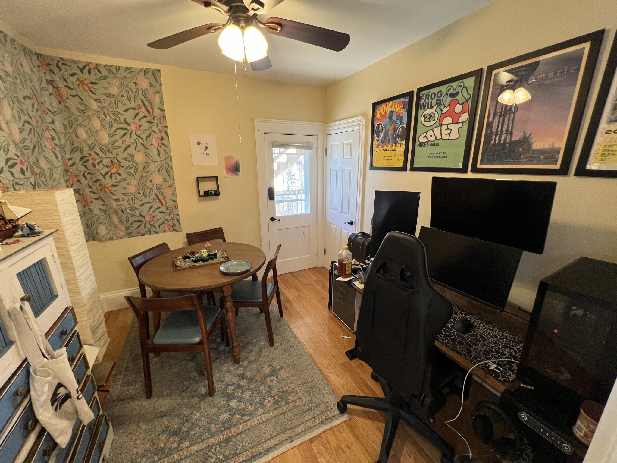 Photos of apartment on Jay St.,Somerville MA 02144