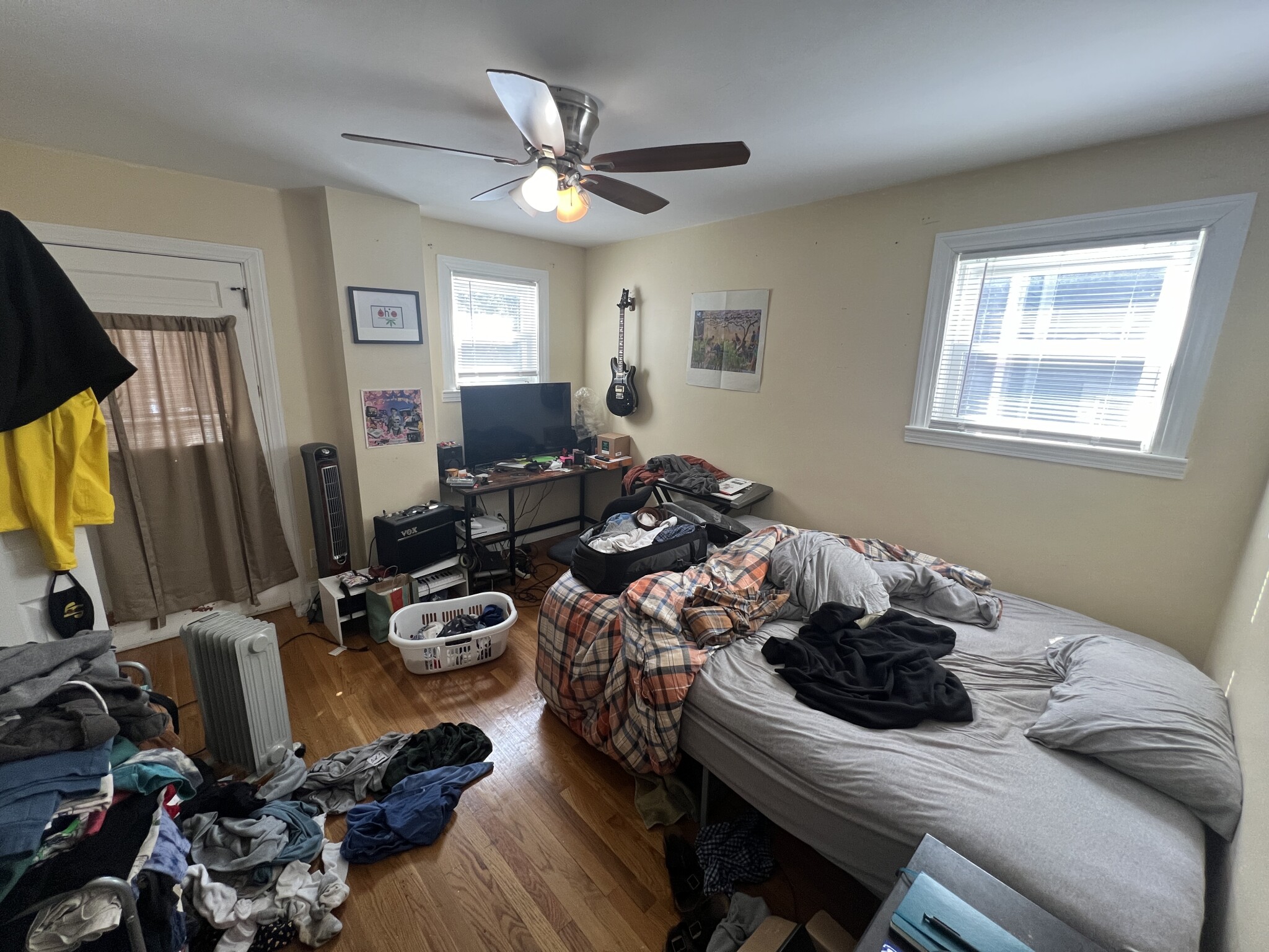 Photos of apartment on Chandler St.,Somerville MA 02144