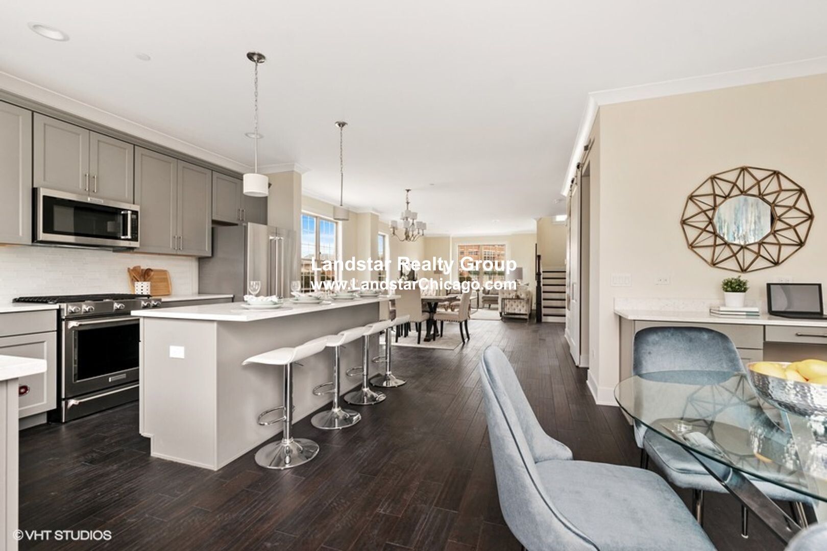 664 ELM St., Deerfield, IL - 4,600 USD/ month