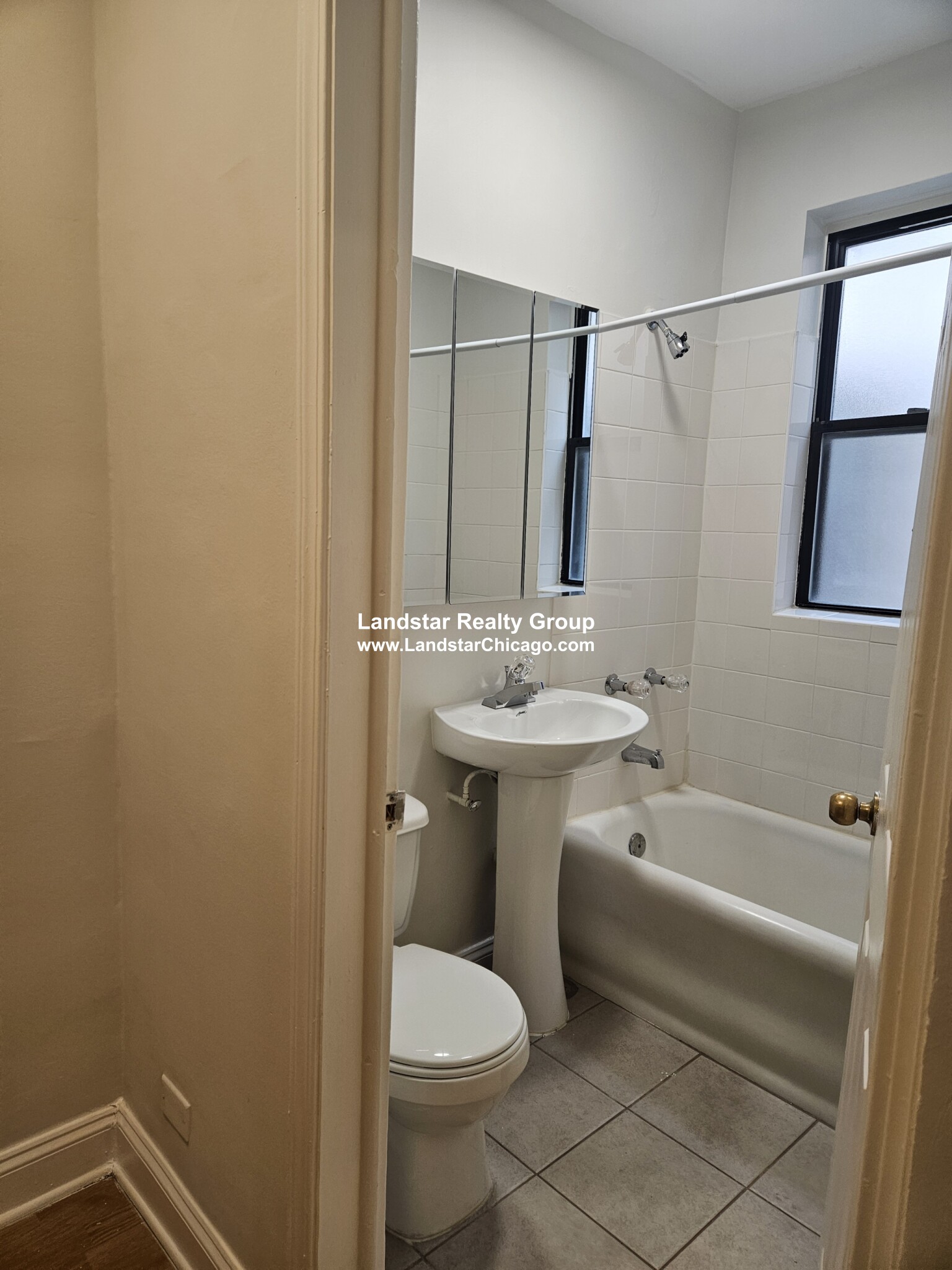 https://ygl-photos.s3.us-west-004.backblazeb2.com/9421W662946b5b897e.jpg
