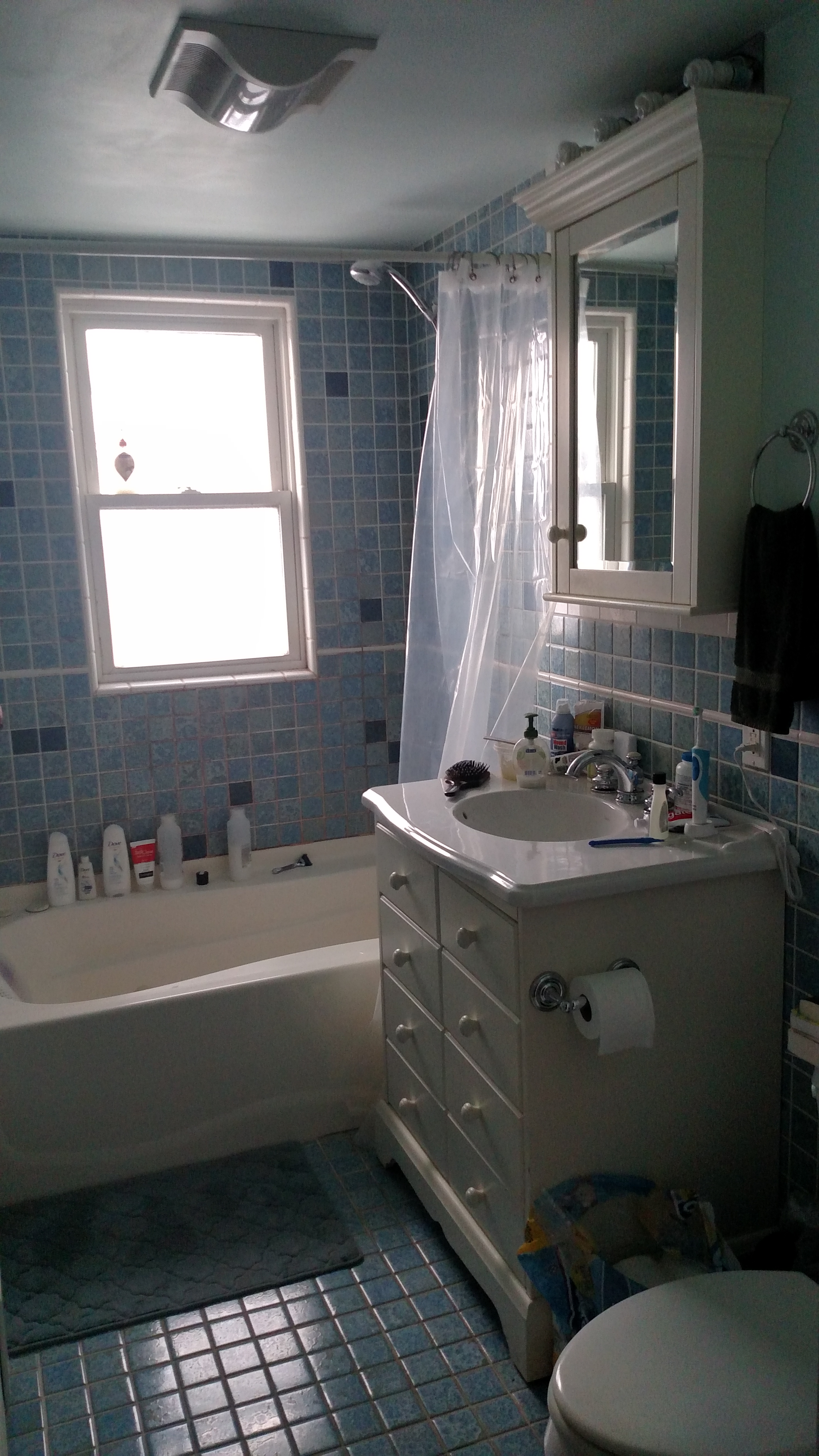 3.5 bed, 2 bath apartment for rent at 65 Bow St Unit 1, Medford — photo 12 of 26