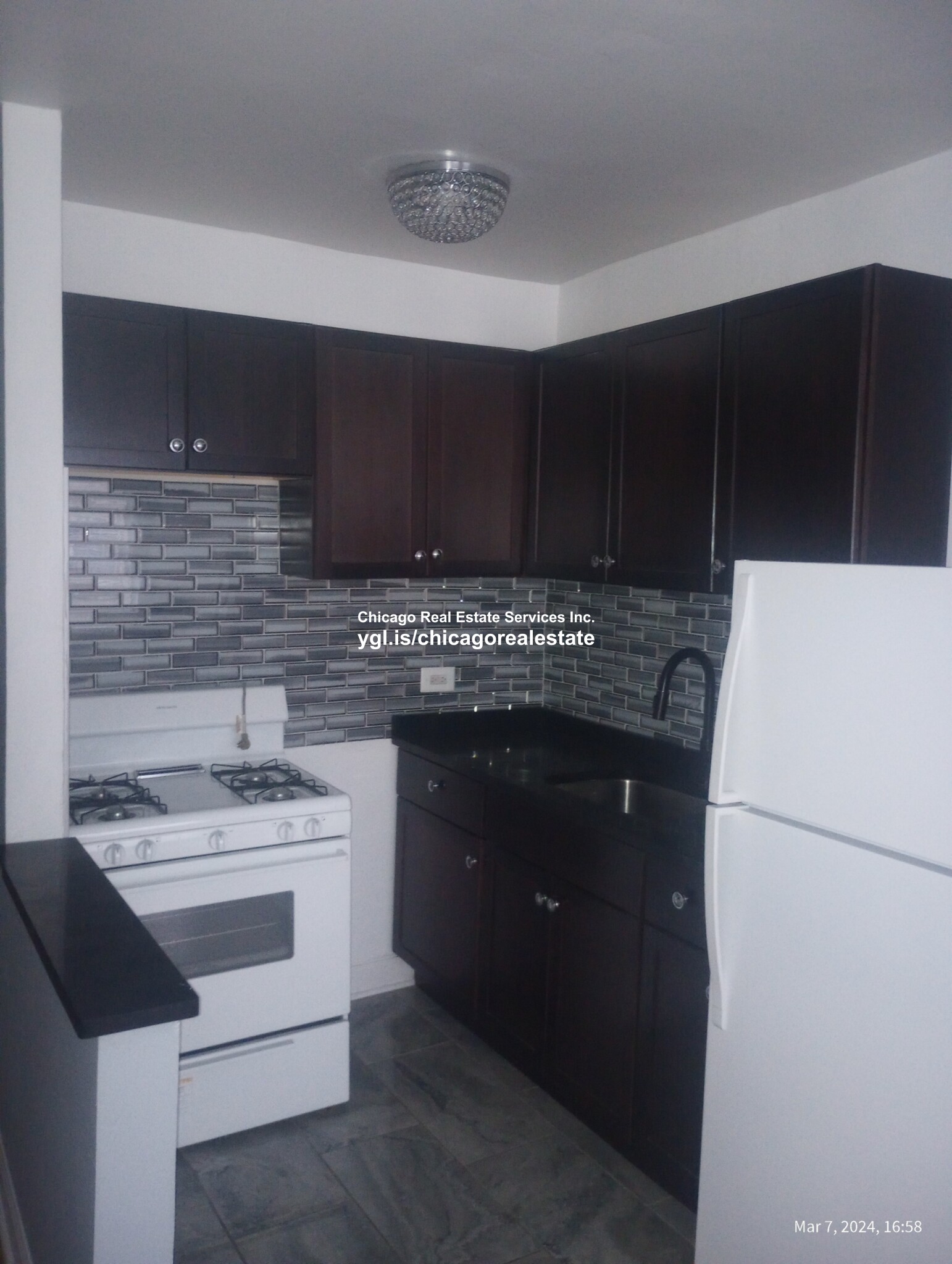 https://ygl-photos.s3.us-west-004.backblazeb2.com/9515W65eb35e544297.jpg