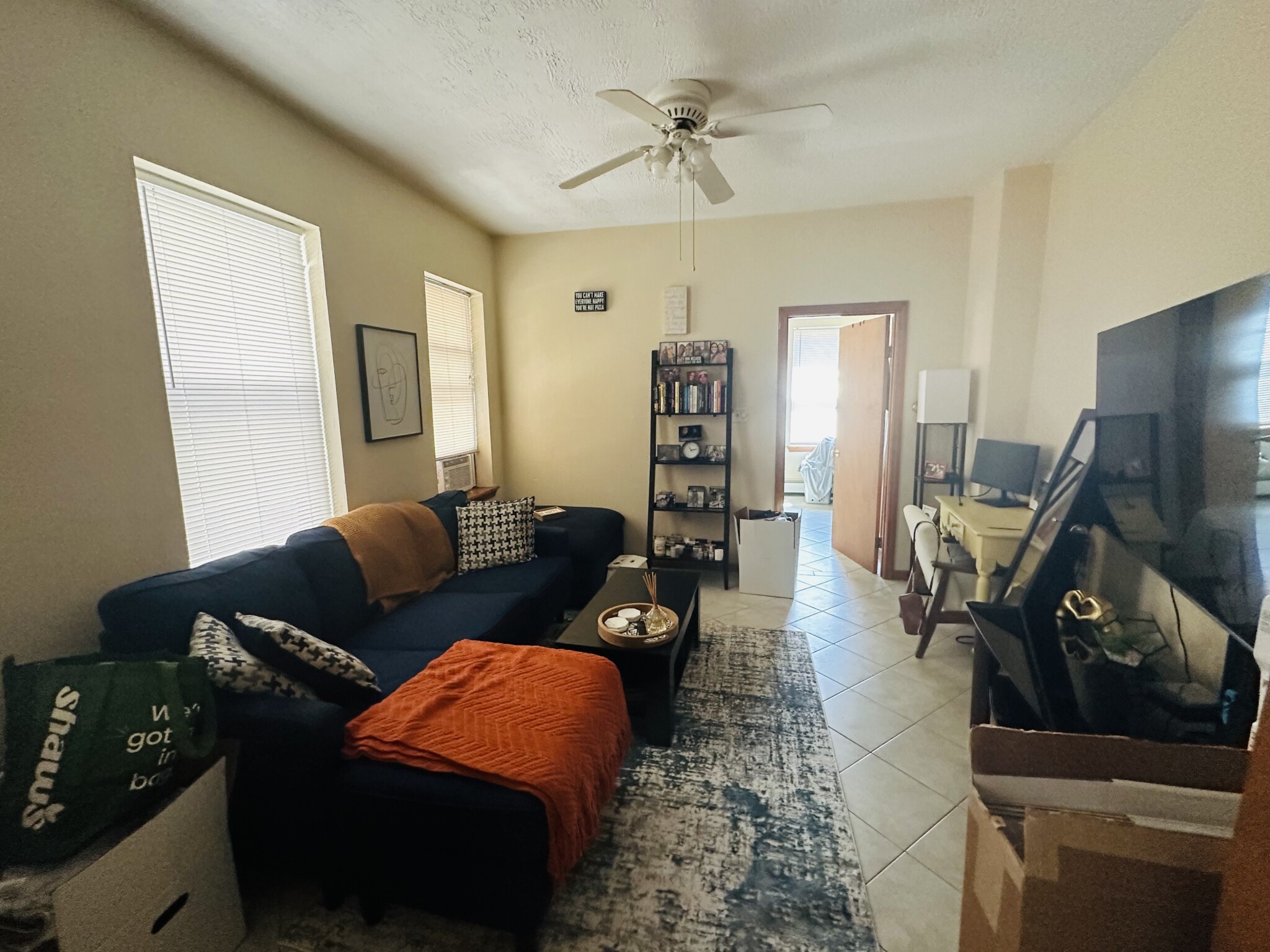 47A North Margin - 2,050USD / month