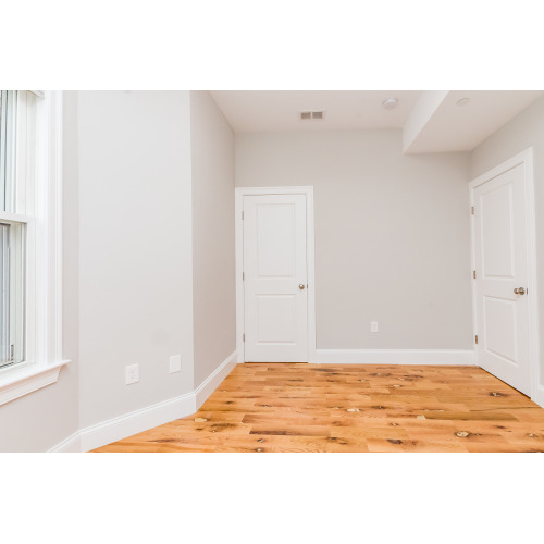 244 Leyden St, East Boston