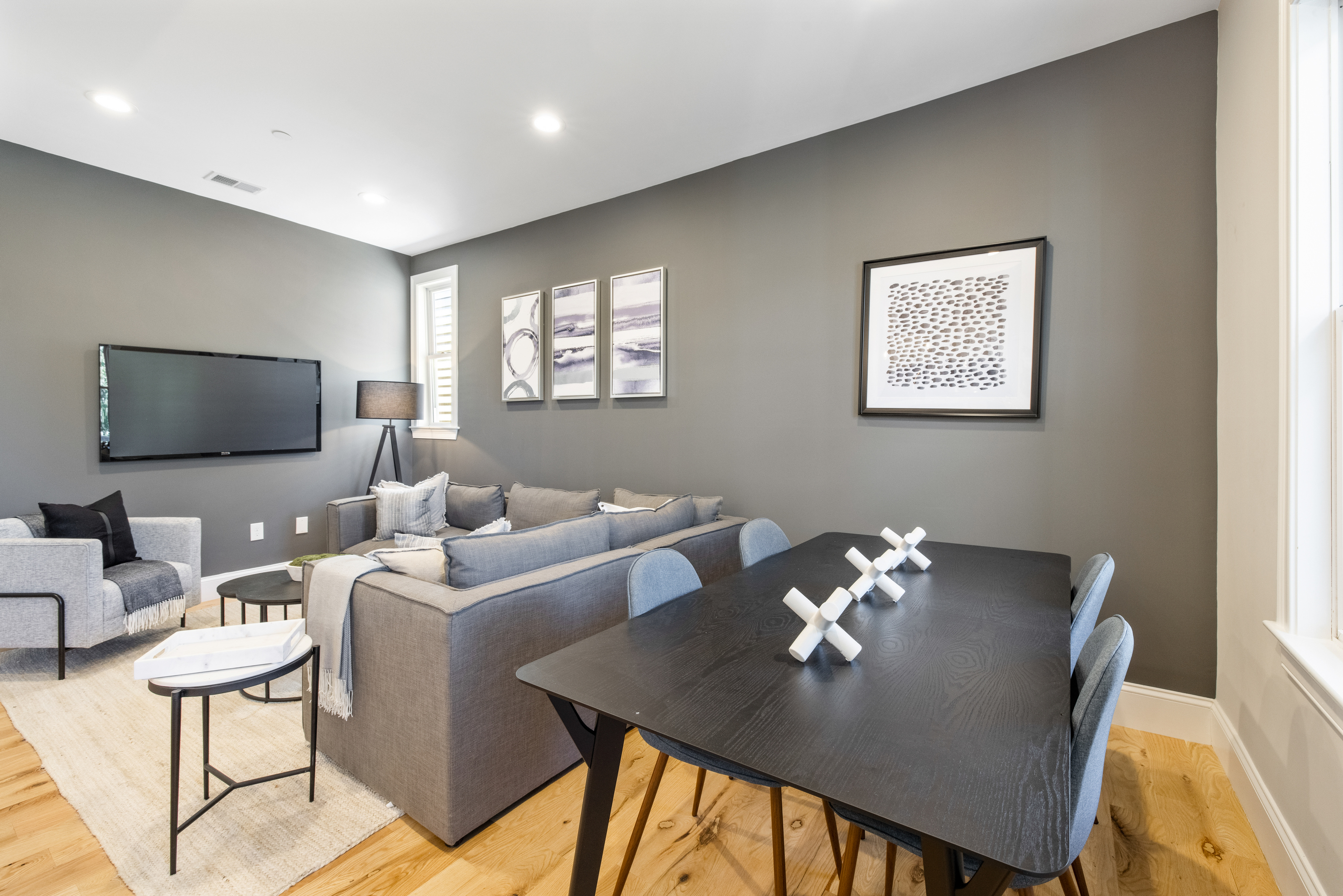 4 bed, 2 bath apartment for rent at 128 Bremen Unit 2 Furnished, East Boston