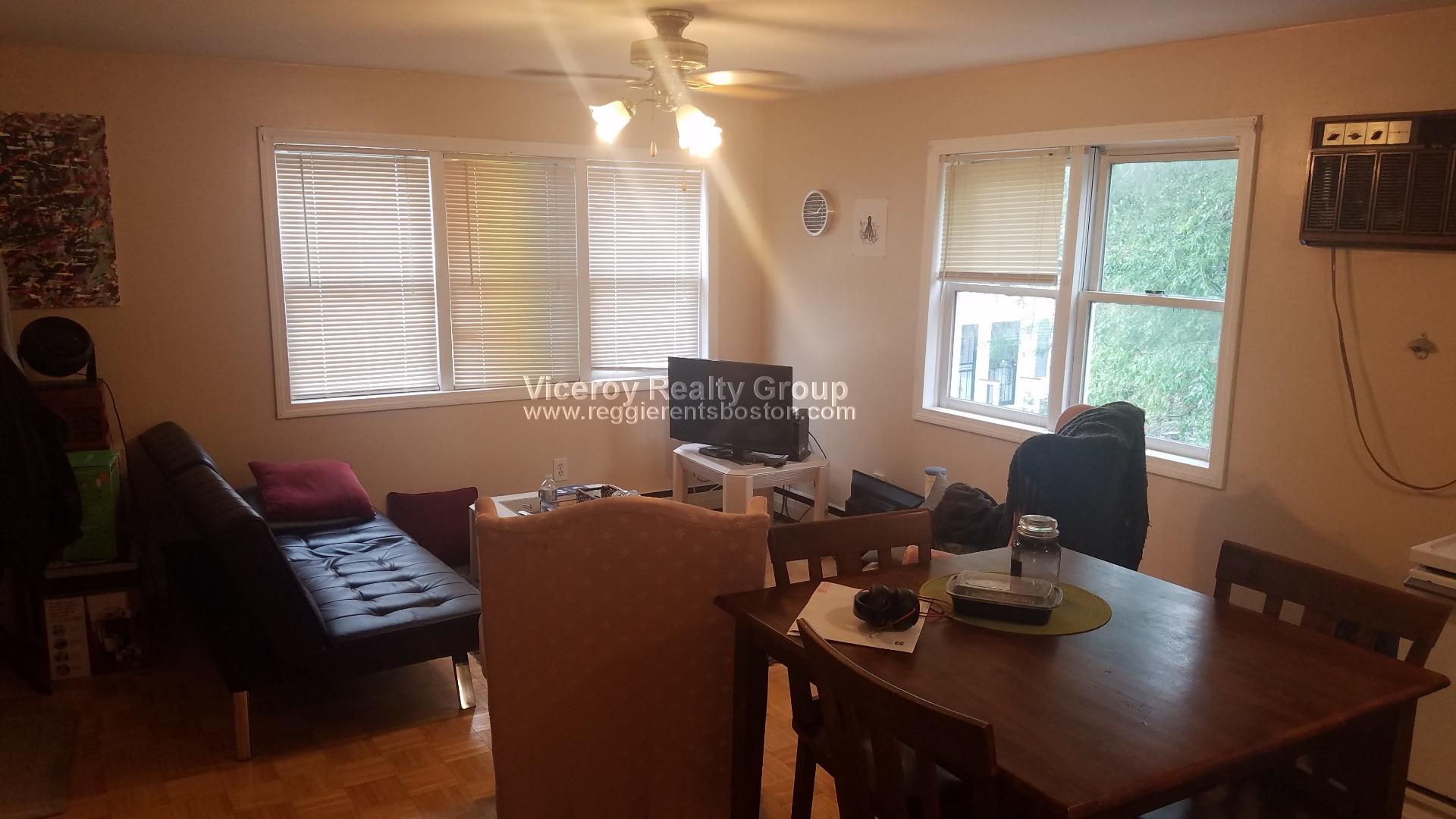 228 West 9th St, South Boston