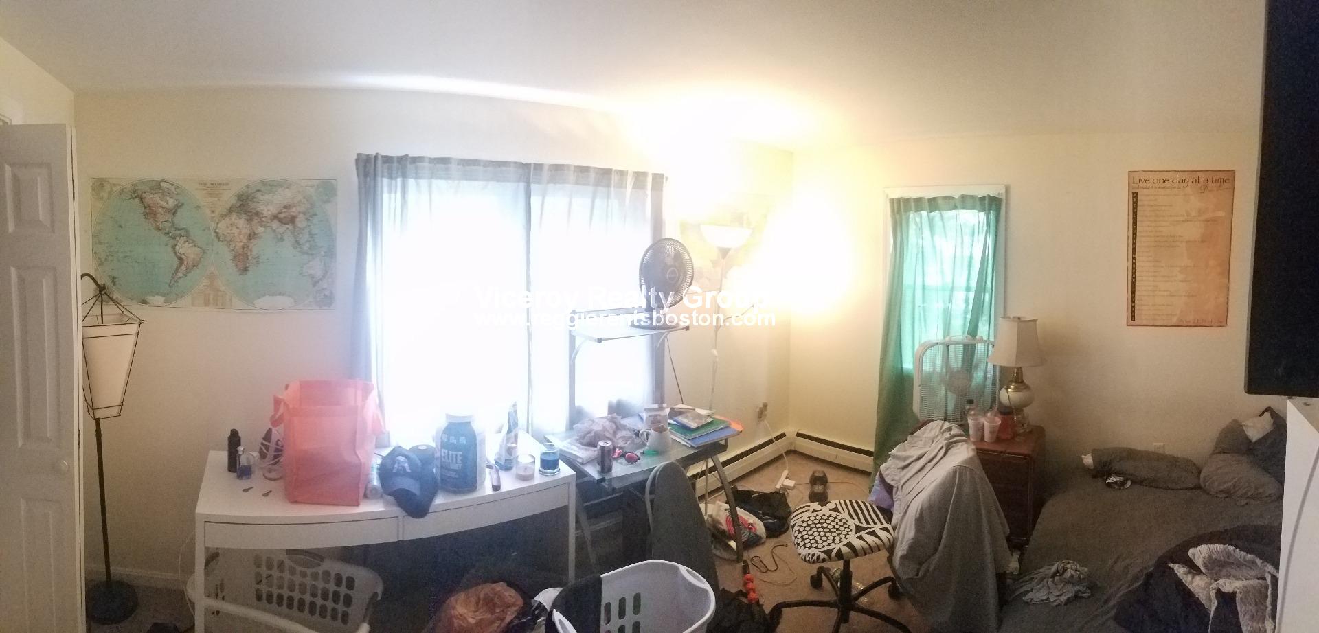 228 West 9th St, South Boston