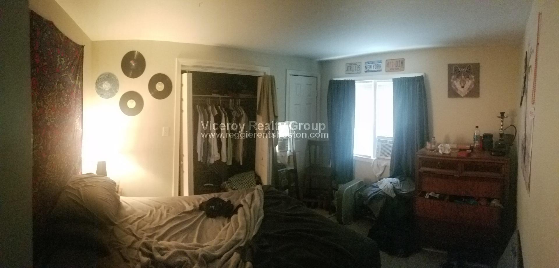 228 West 9th St, South Boston