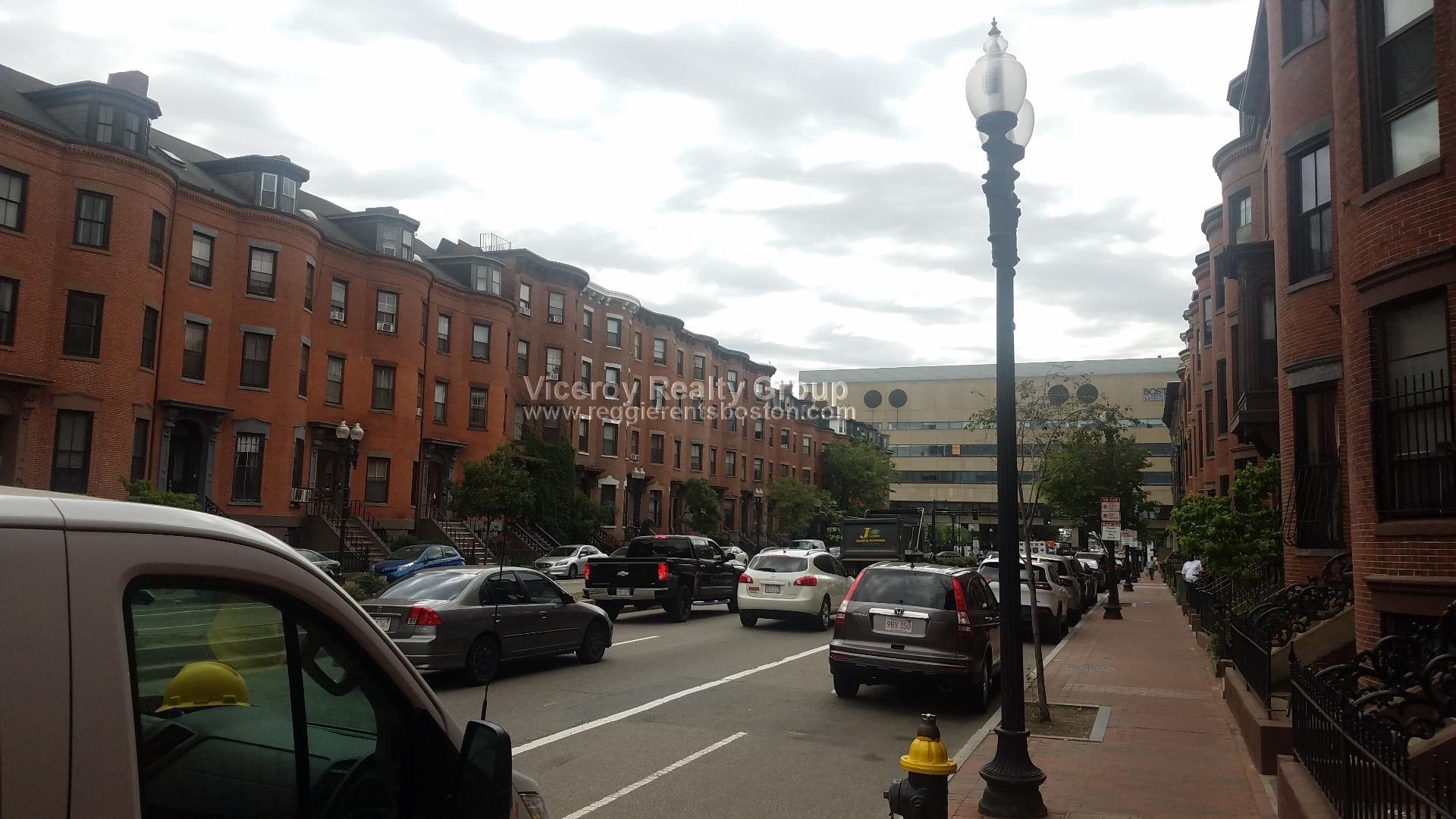 679 Massachusetts Ave, Roxbury