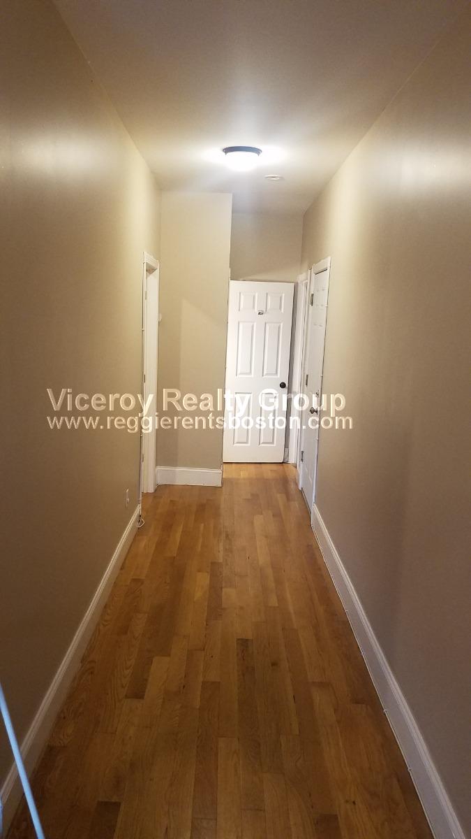 252 Warren St, Roxbury