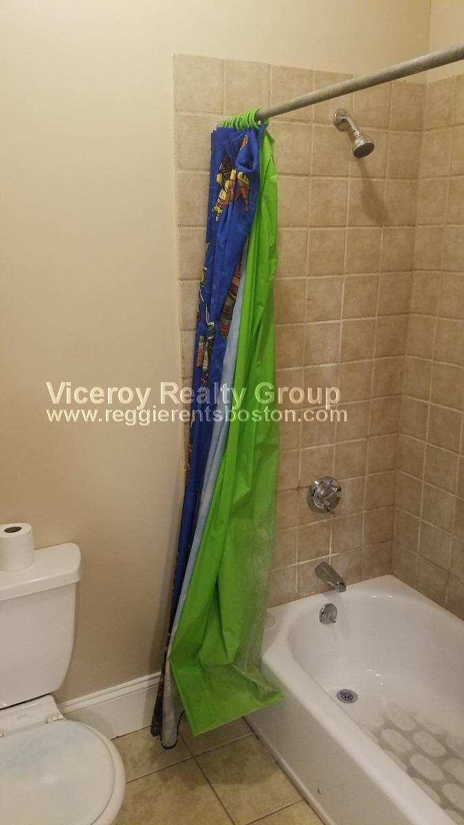 252 Warren St, Roxbury