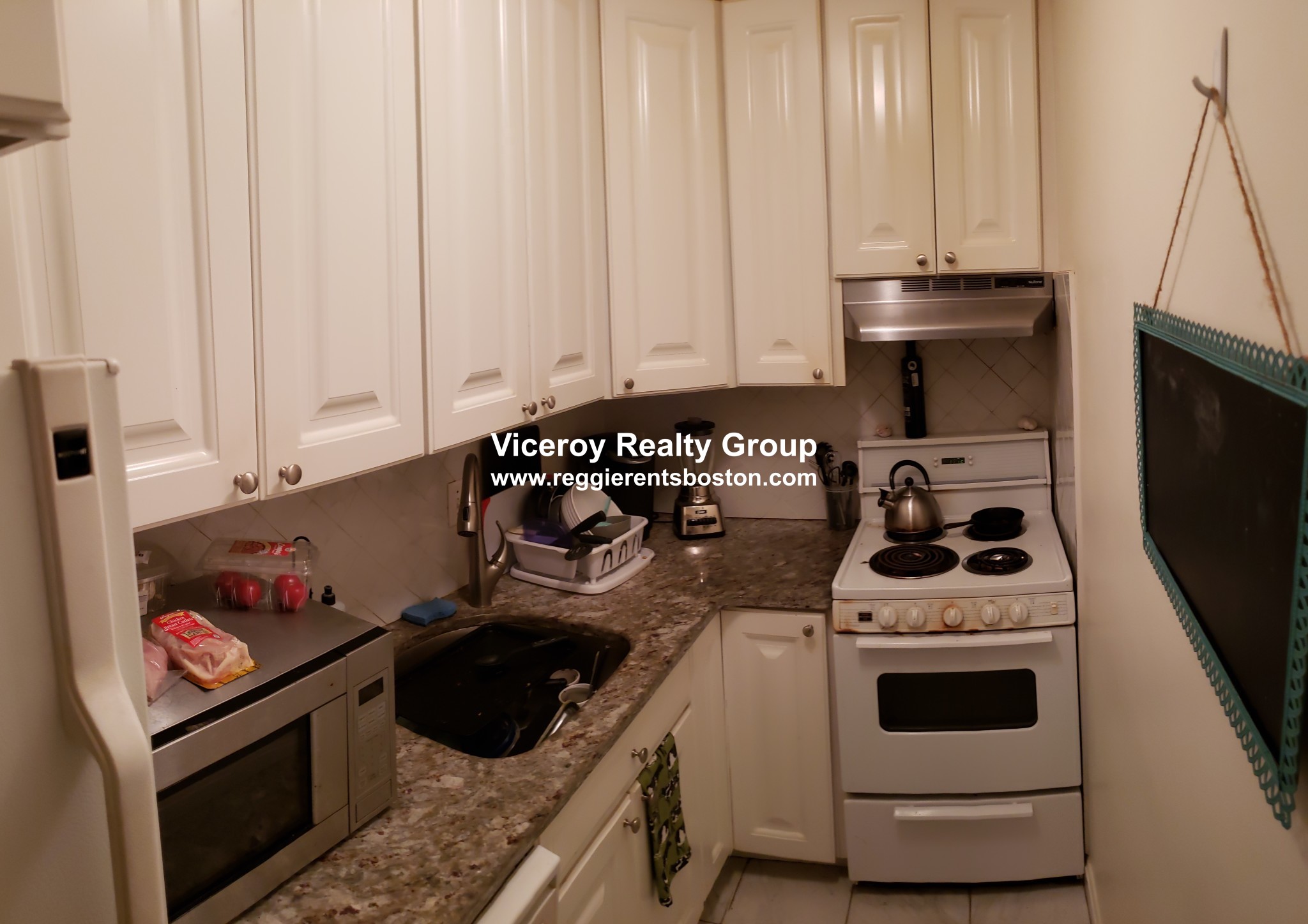 819 East Broadway, South Boston