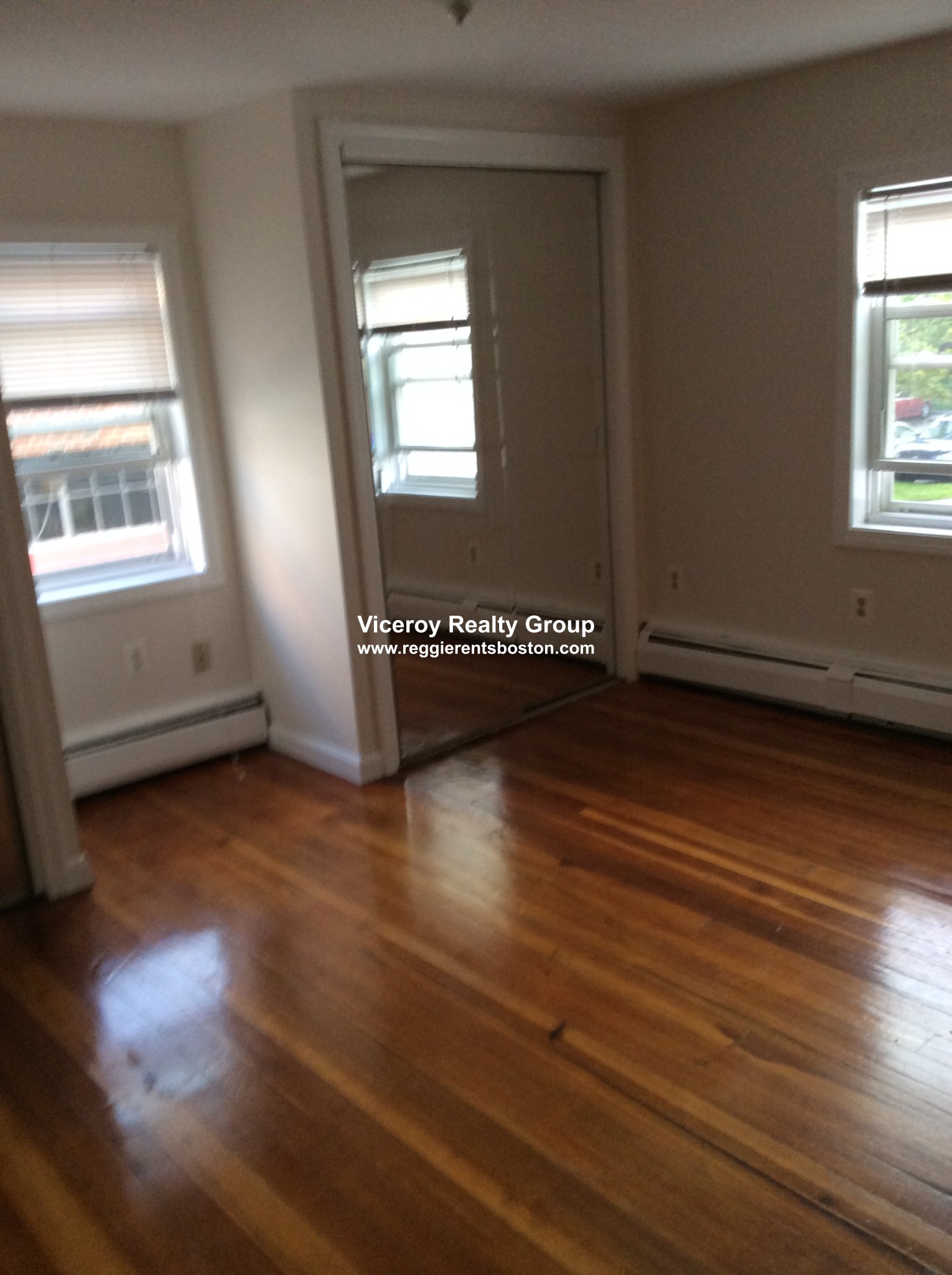 100 Sherman St, Neighborhood Nine