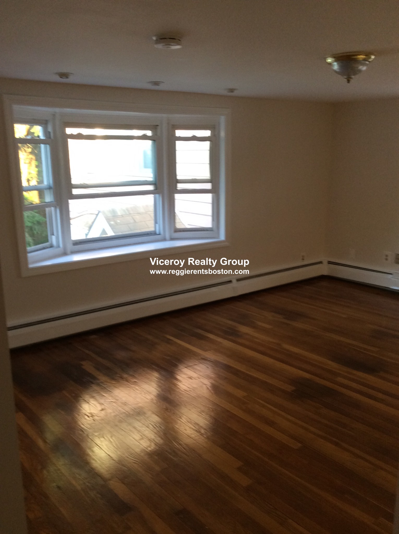 100 Sherman St, Neighborhood Nine