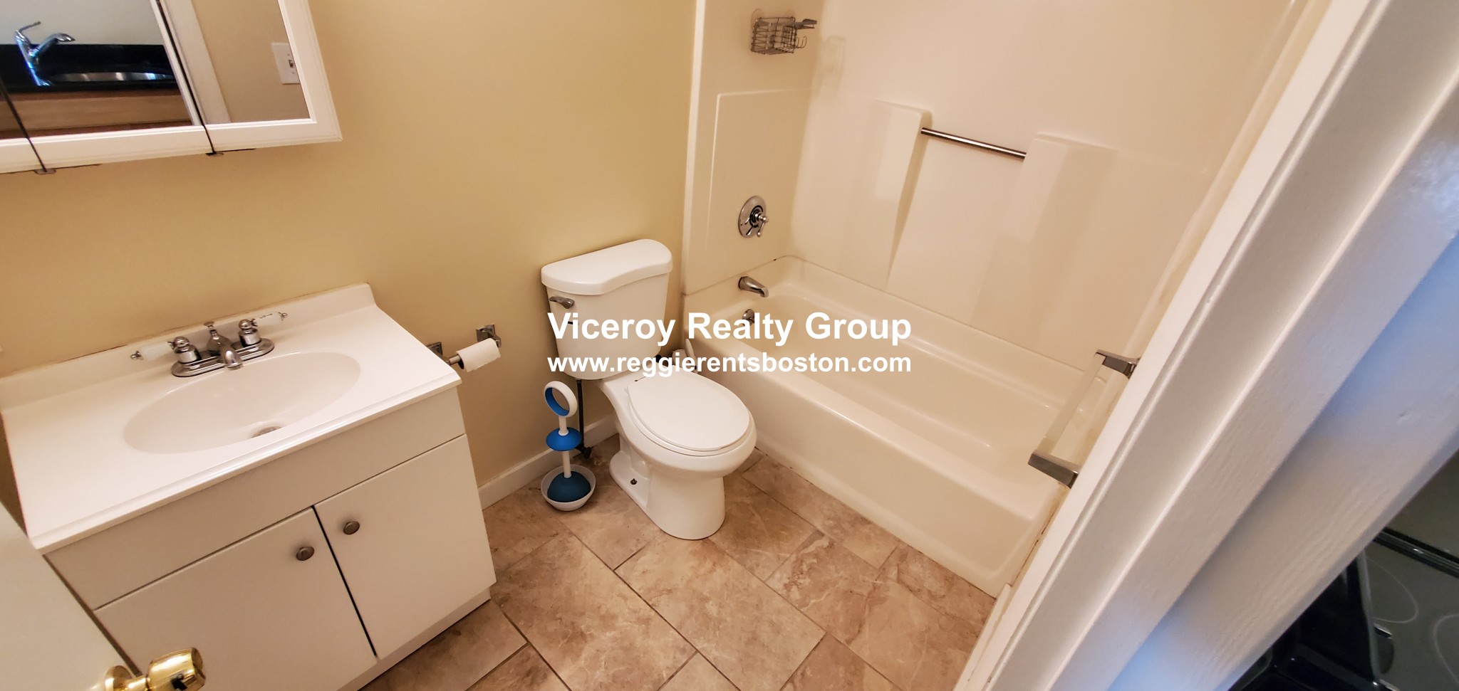 385 Dorchester St, South Boston