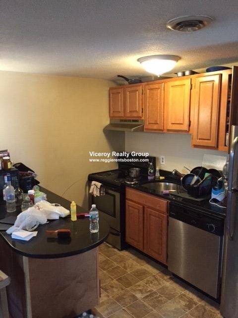 385 Dorchester St, South Boston