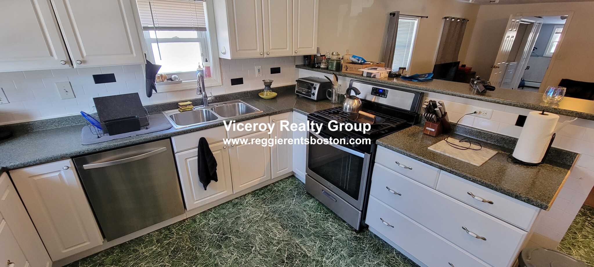 100 Sherman St, Neighborhood Nine