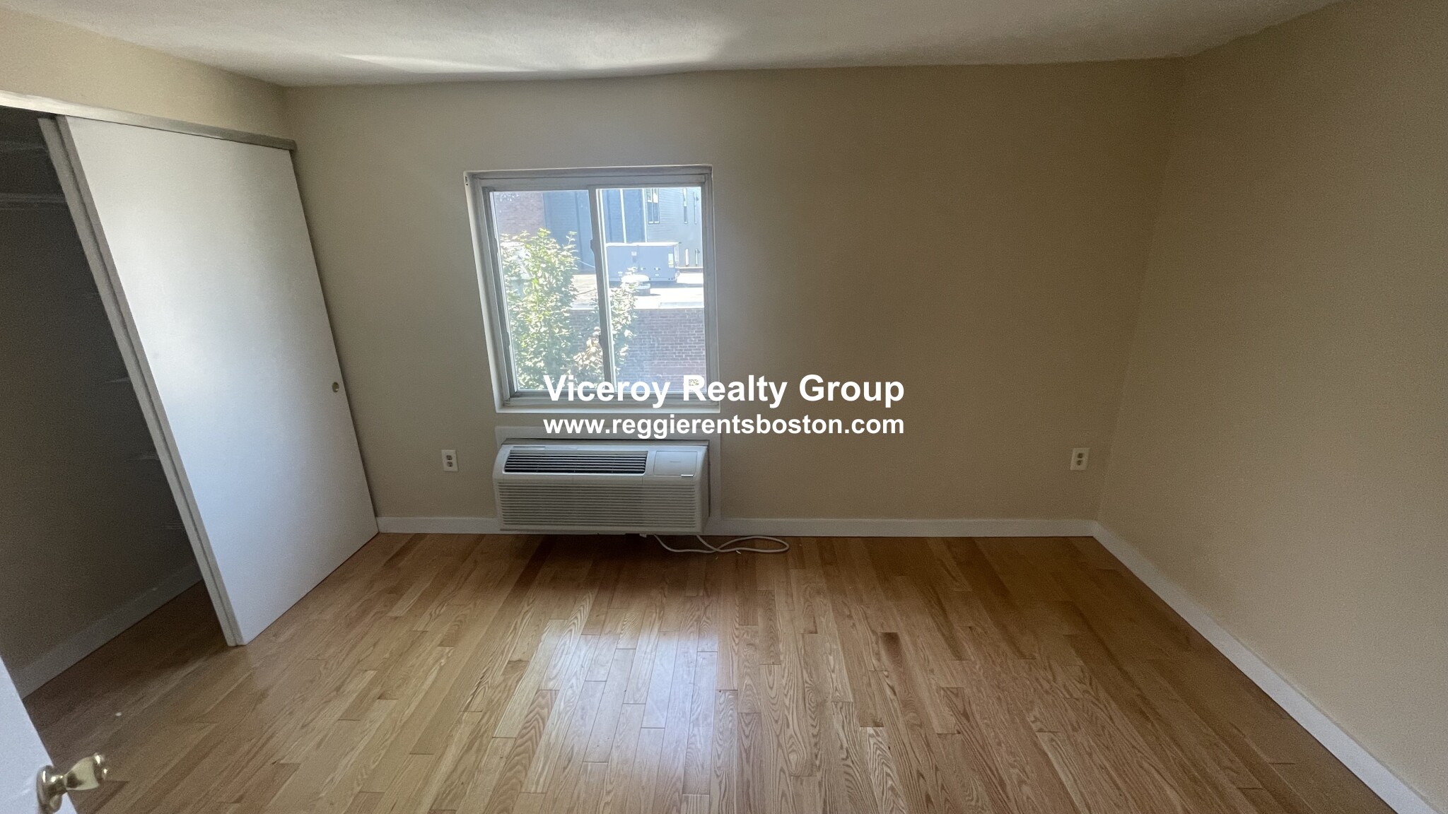 385 Dorchester St, South Boston