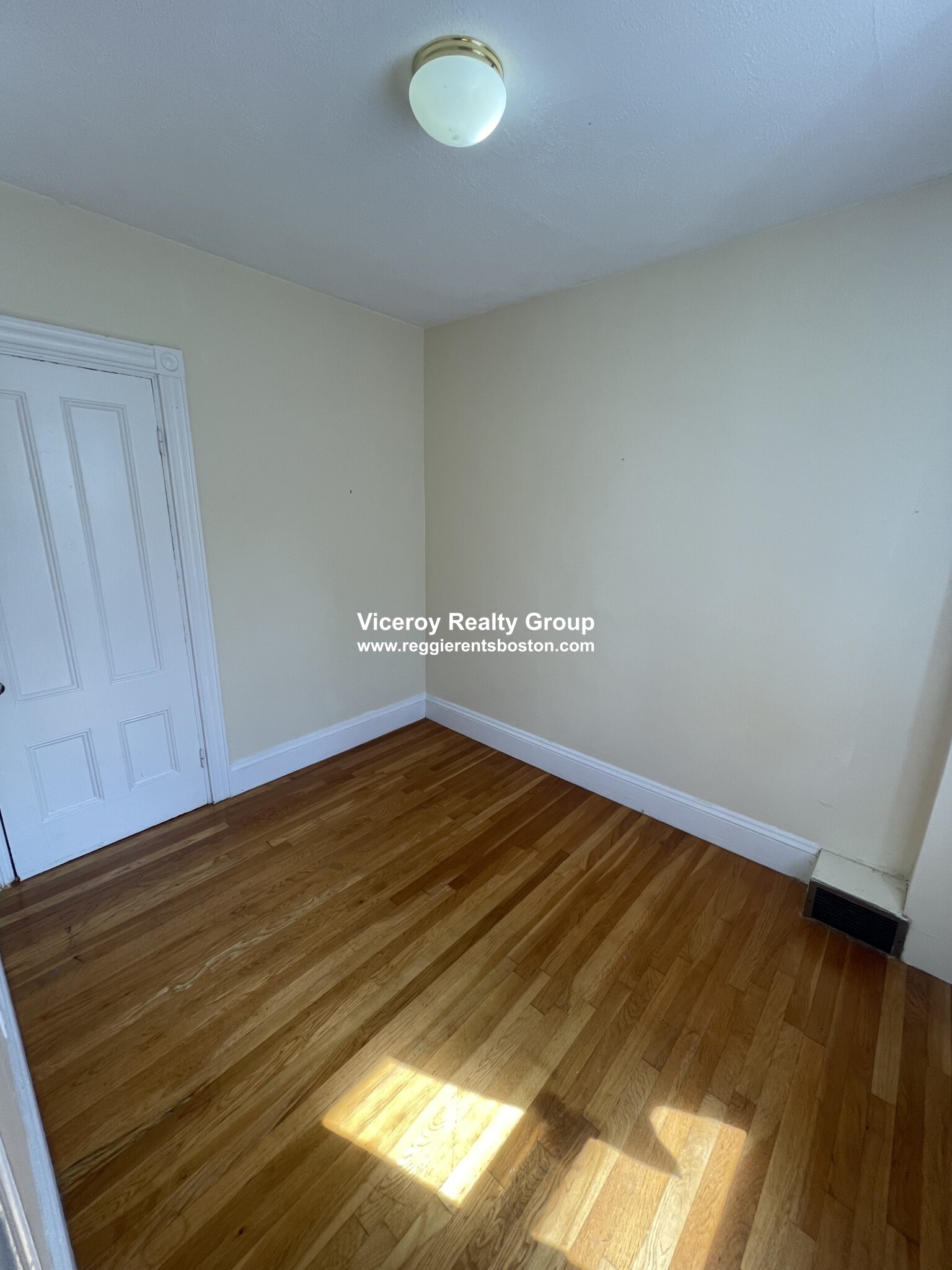 234 Cypress St, Brookline