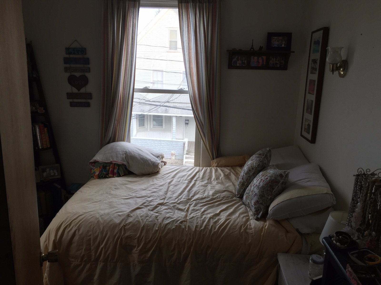 Photos of apartment on Clarendon,Somerville MA 02144