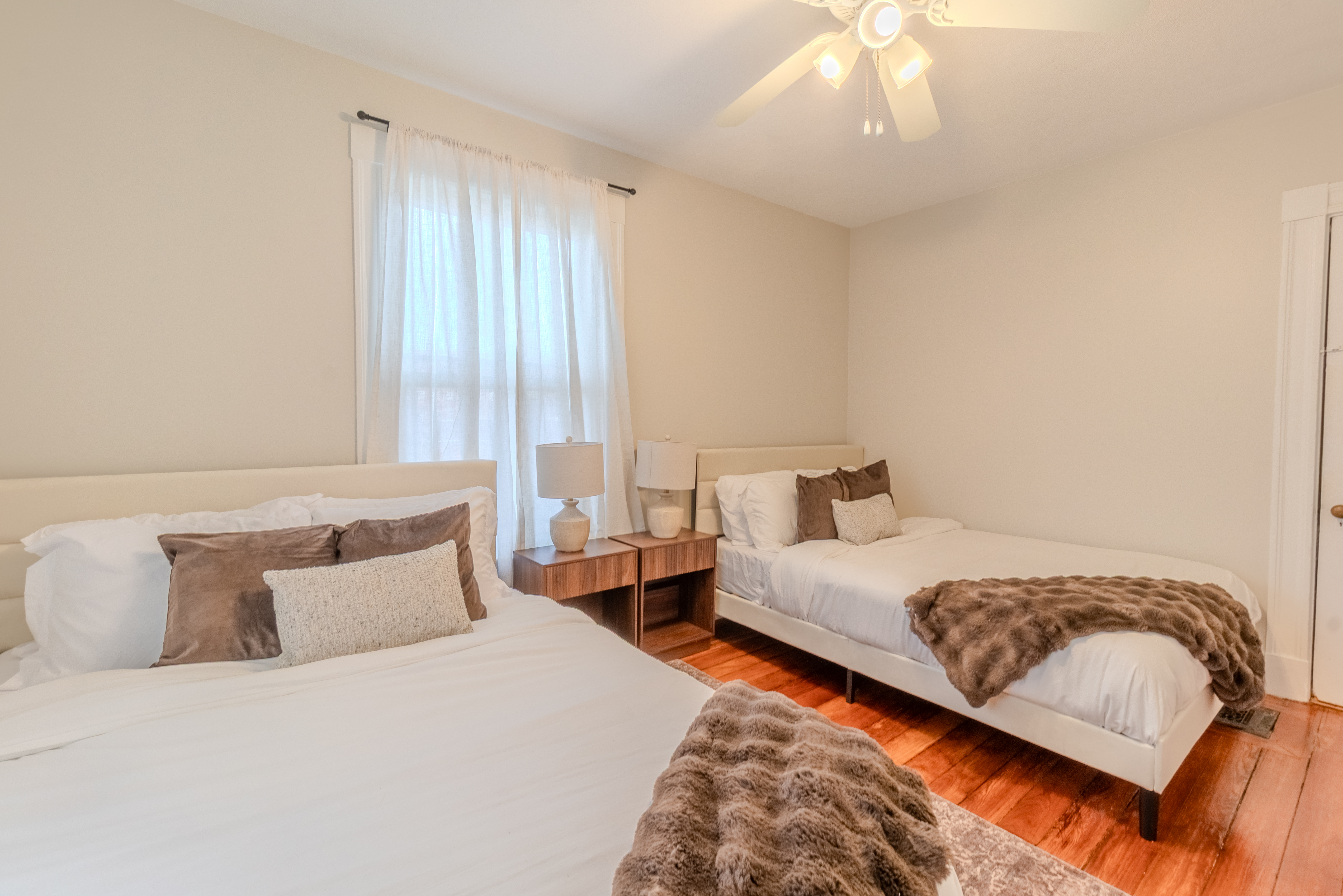 Photos of apartment on Albion,Somerville MA 02143