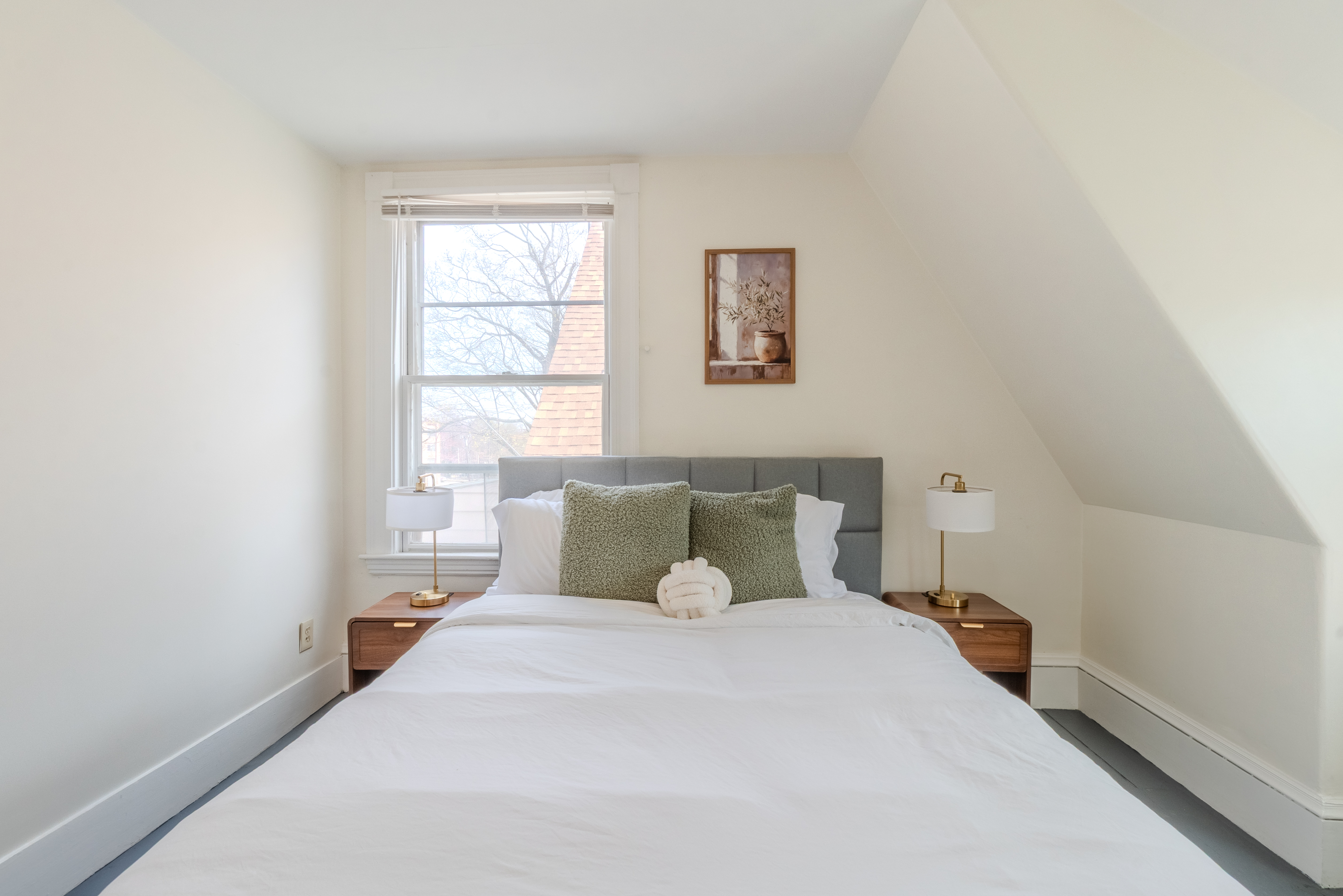 Photos of apartment on Albion,Somerville MA 02143