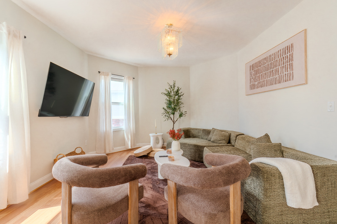 Photos of apartment on Albion,Somerville MA 02143