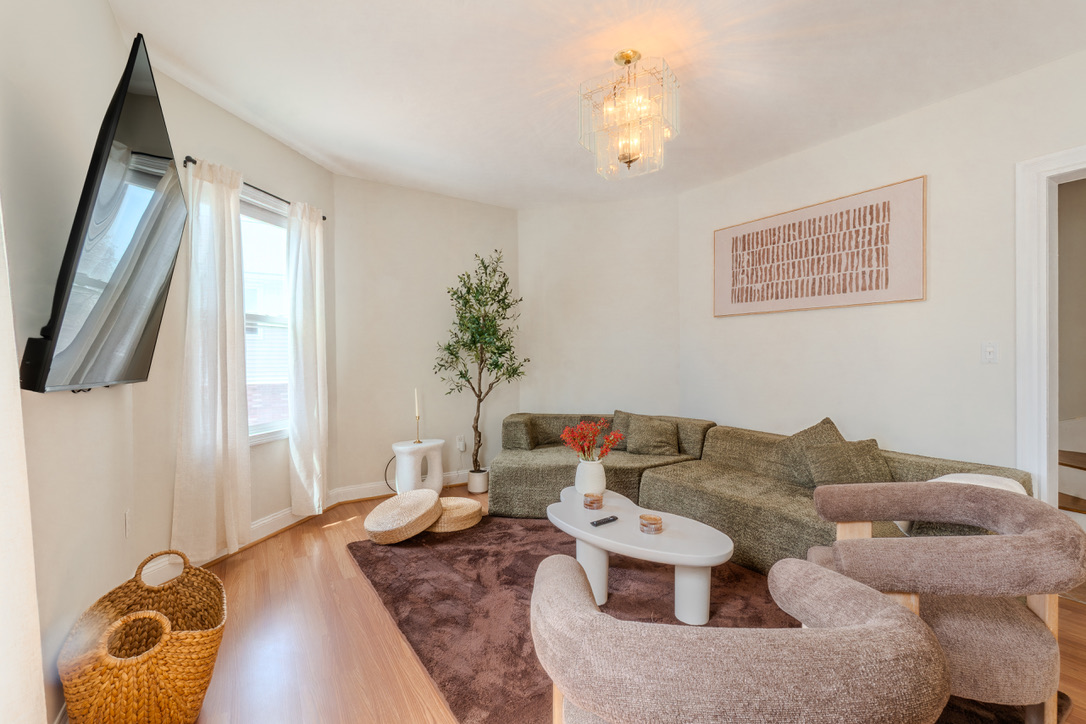Photos of apartment on Albion,Somerville MA 02143