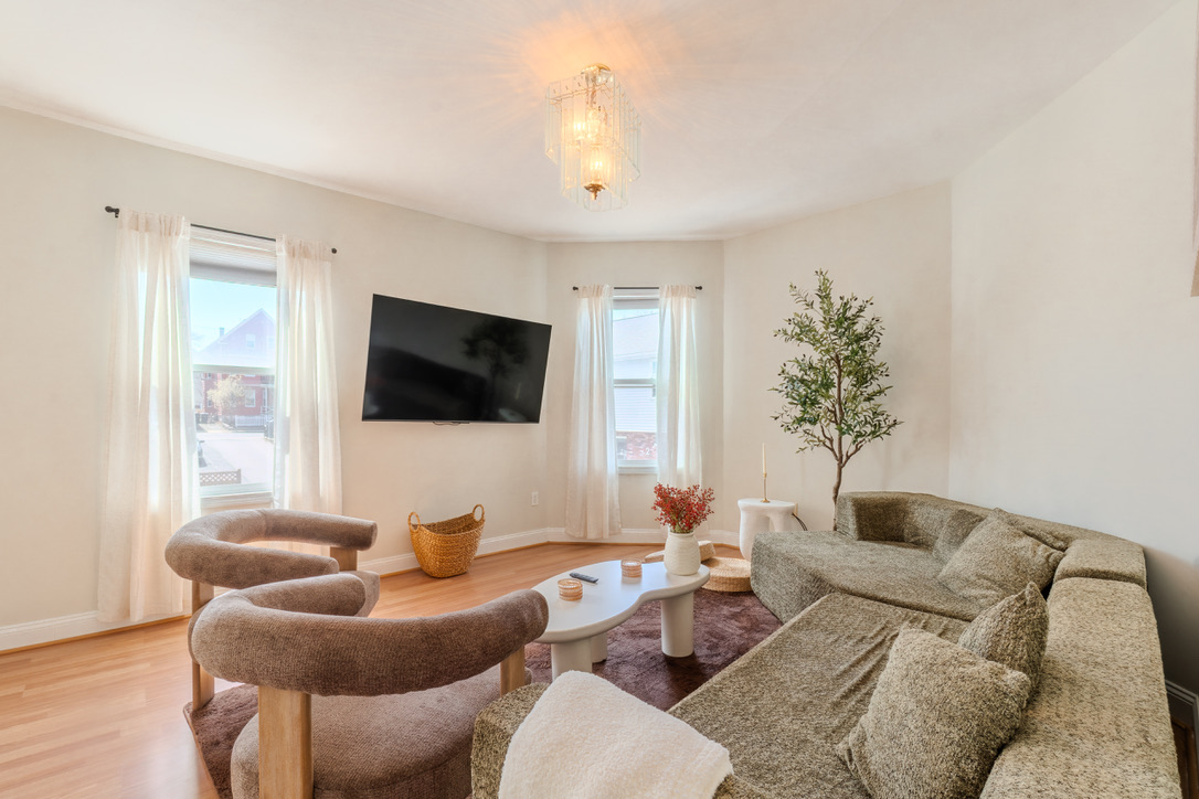 Photos of apartment on Albion,Somerville MA 02143