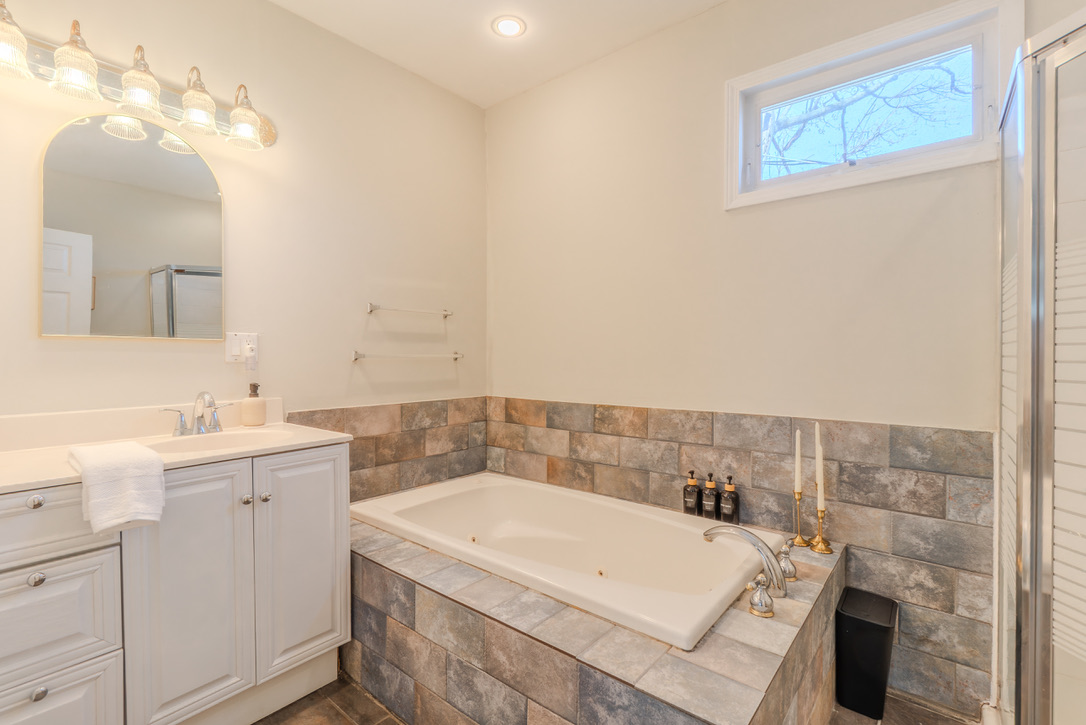 Photos of apartment on Albion,Somerville MA 02143