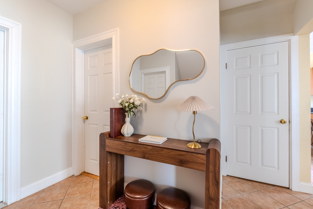 Photos of apartment on Albion,Somerville MA 02143