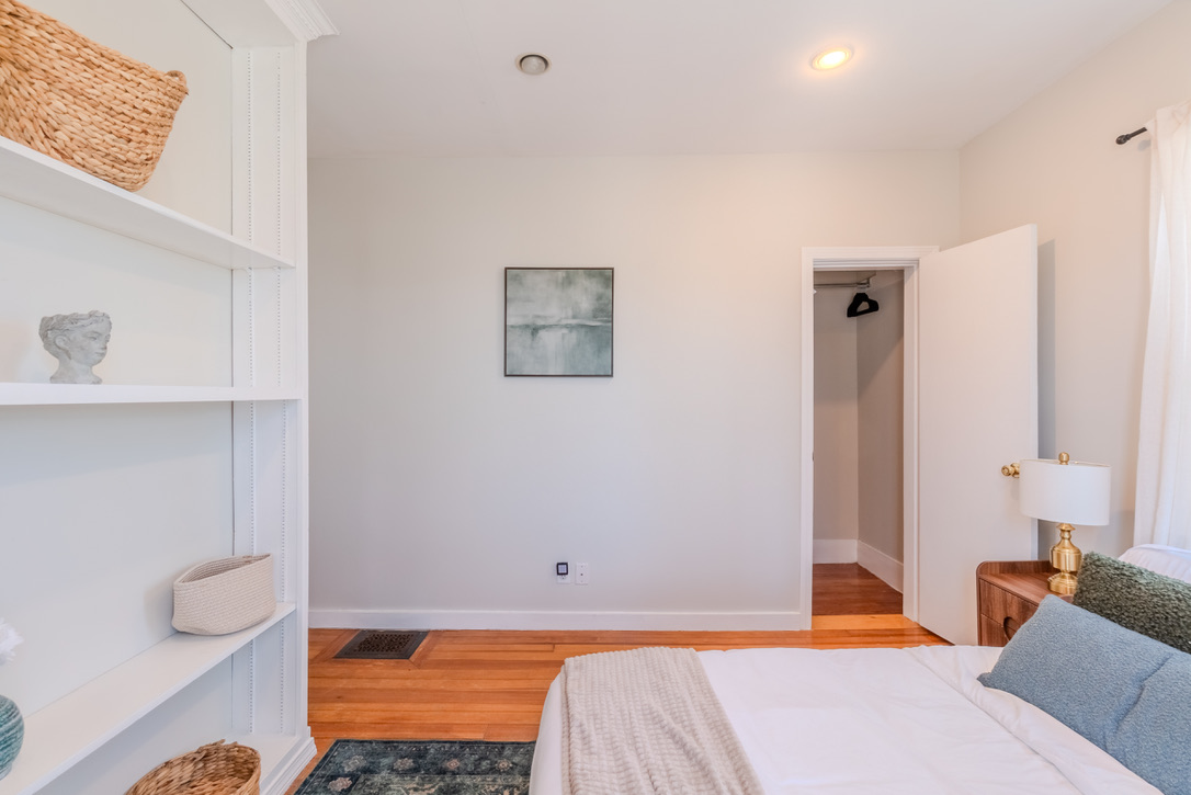 Photos of apartment on Albion,Somerville MA 02143