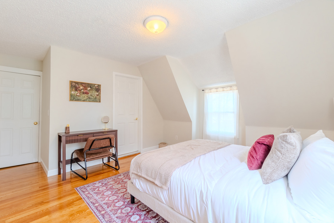 Photos of apartment on Albion,Somerville MA 02143