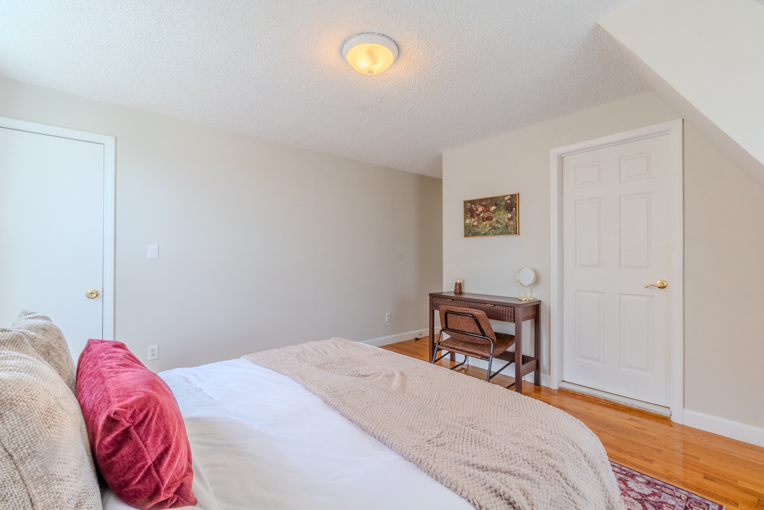 Photos of apartment on Albion,Somerville MA 02143