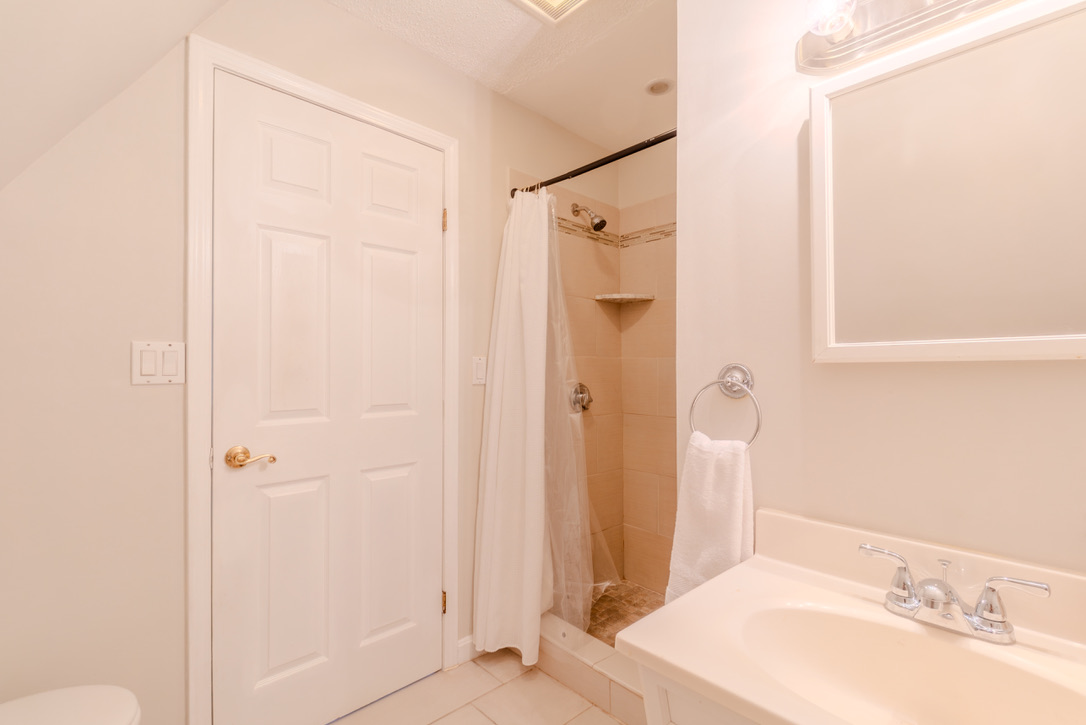 Photos of apartment on Albion,Somerville MA 02143