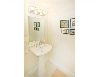 2 bed, 1.5 bath apartment for rent at 337 Allston St Unit 2, Cambridgeport — photo 9 of 10