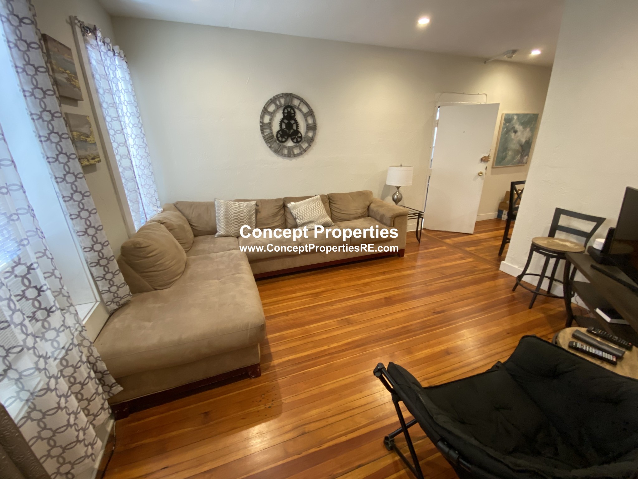 3 bed, 1 bath apartment for rent at 620 Columbia Rd Unit 1, Dorchester
