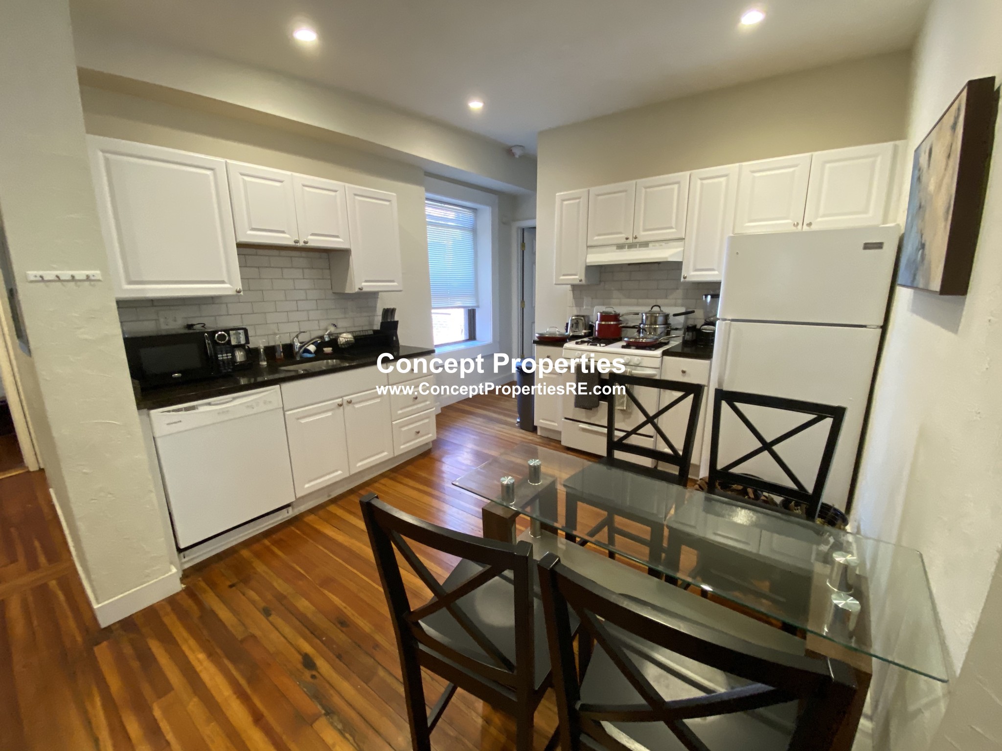 3 bed, 1 bath apartment for rent at 620 Columbia Rd Unit 1, Dorchester — photo 5 of 9