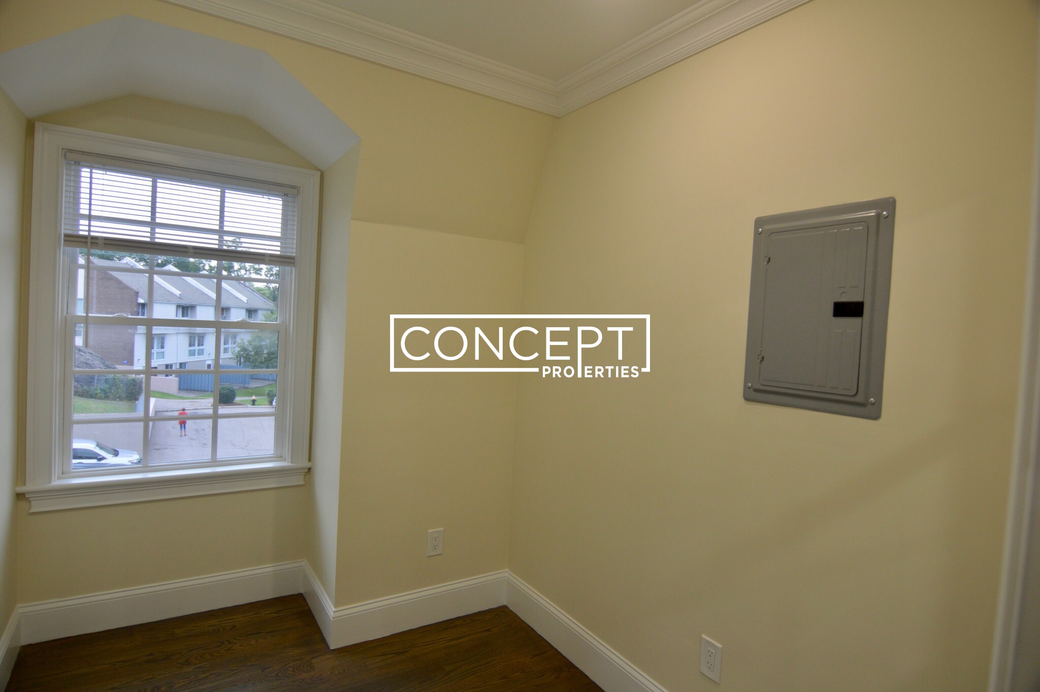 56 Cedar St, Roxbury