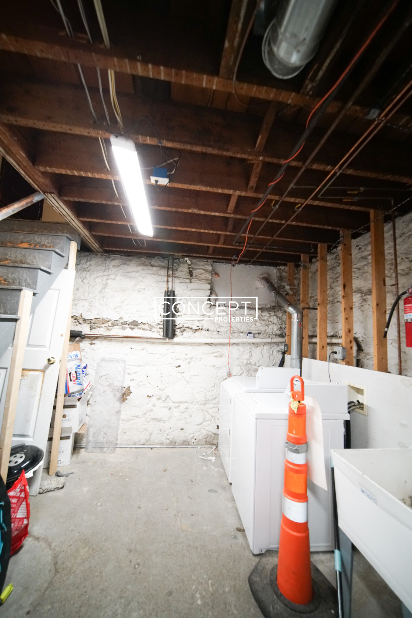 48.1 Ashford St, Allston