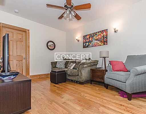 5 Phillips, Beacon Hill