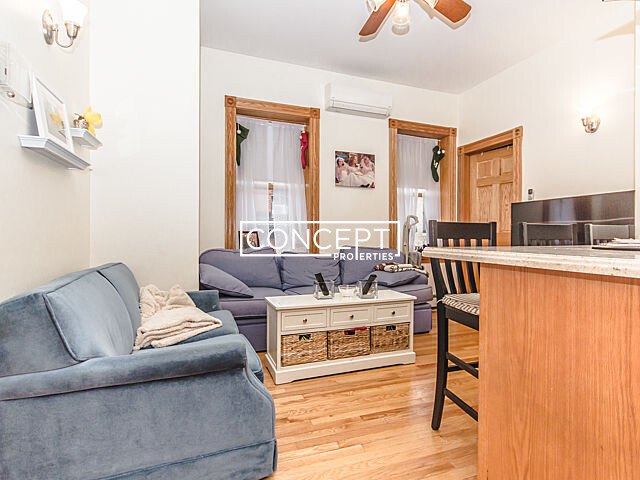 97 Myrtle, Beacon Hill