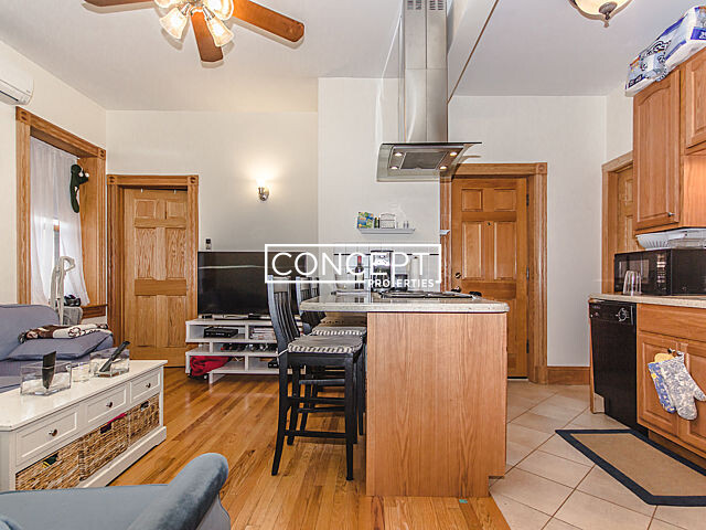 97 Myrtle, Beacon Hill