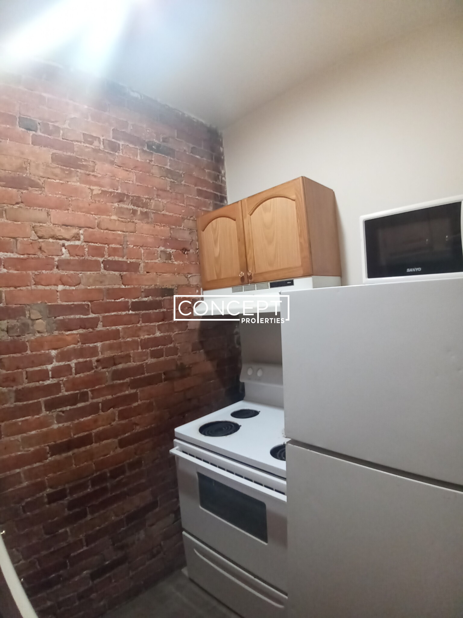 886 Huntington Ave, Mission Hill