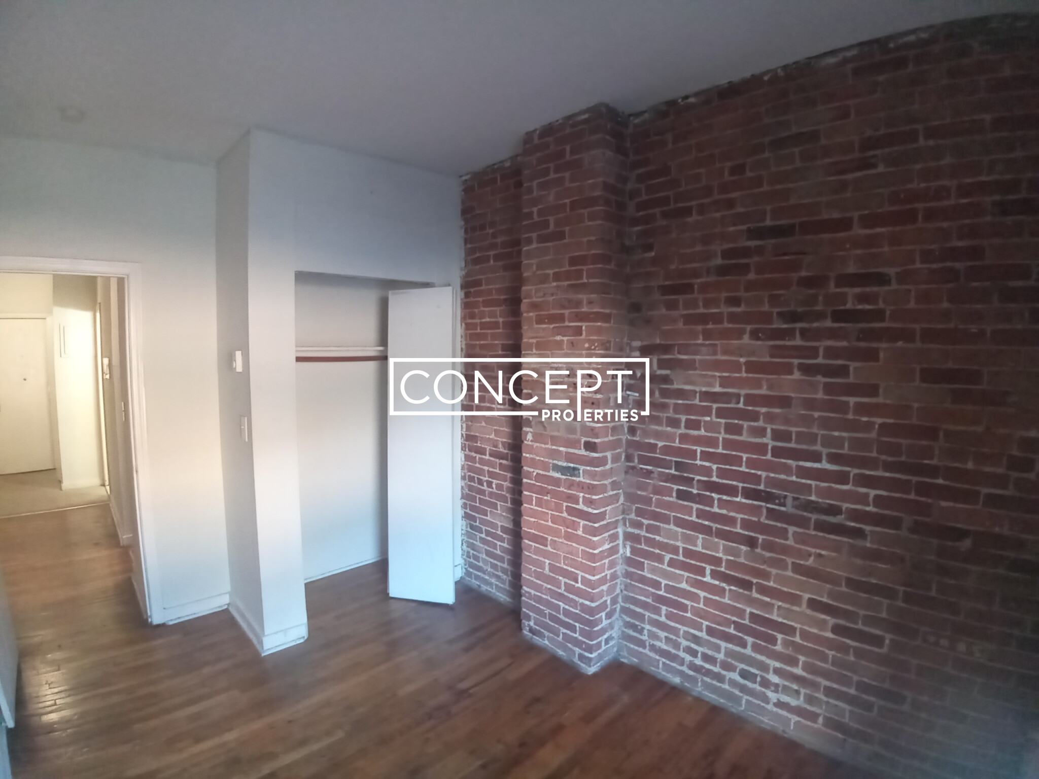 886 Huntington Ave, Mission Hill