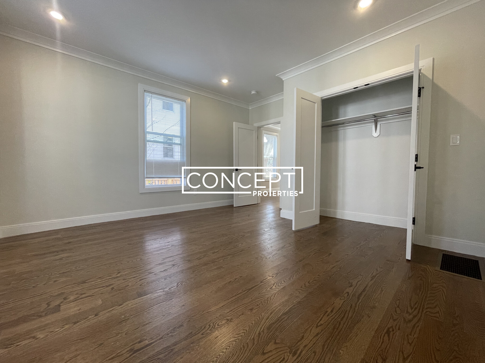 49 Alpine St, Roxbury