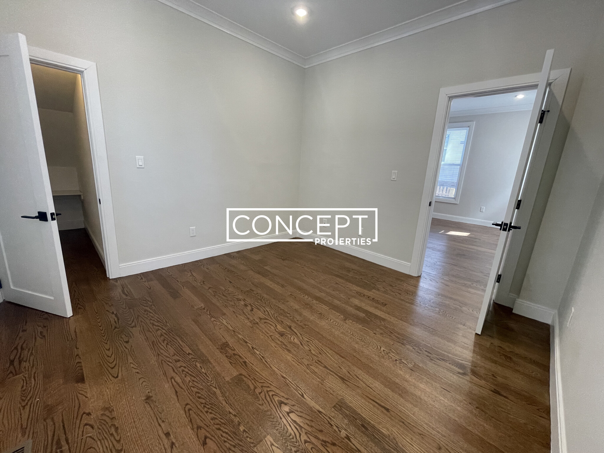 49 Alpine St, Roxbury